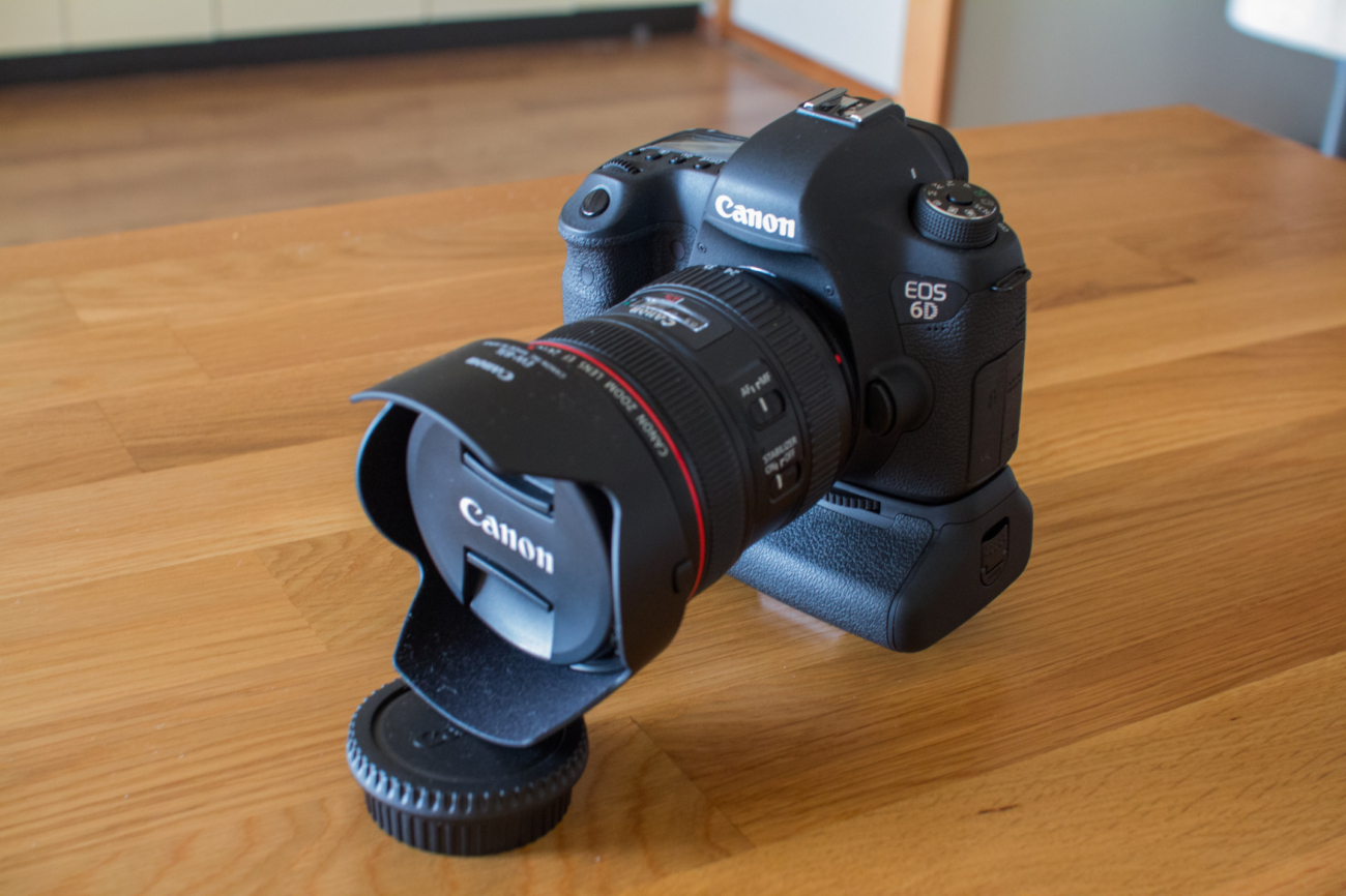 Canon EOS 60D ＋ SIGMA 30mm F1.4 EX DC HSMで撮影した、バッテリーグリップ(BG-E13)付きのCanon EOS 6DとEF 24-70 F4L IS USM
